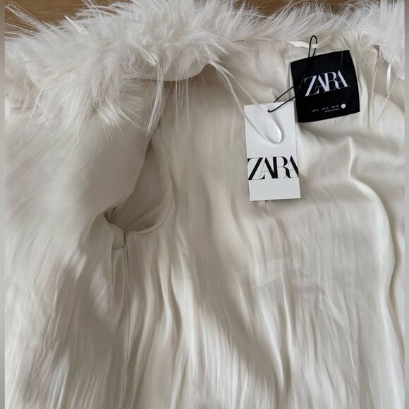 ZARA FAUX FUR JACKET - Small - Picture 6 of 8
